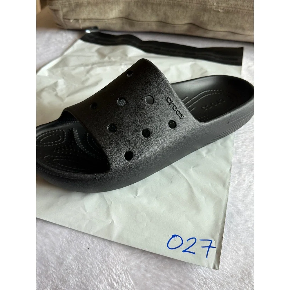CROCS classic slides
